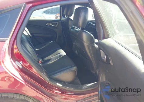 2015 Chrysler 200 S z USA, uszkodzony, nr VIN 1C3CCCBB6FN688204